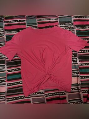 LULULEMON Women's Pink Twist-Front Tee